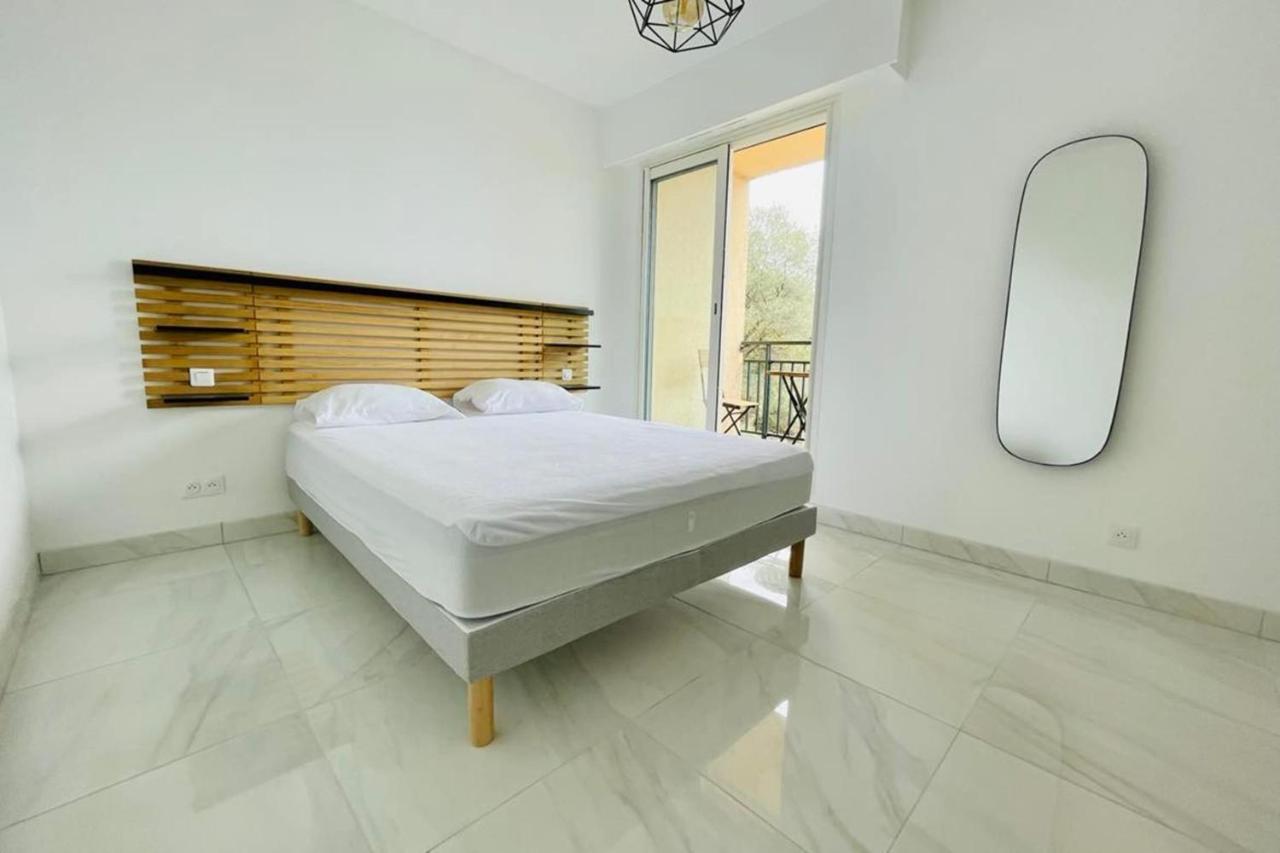 אז'אקסיו Nice And Bright 60 M With Terrace View On The Sea מראה חיצוני תמונה